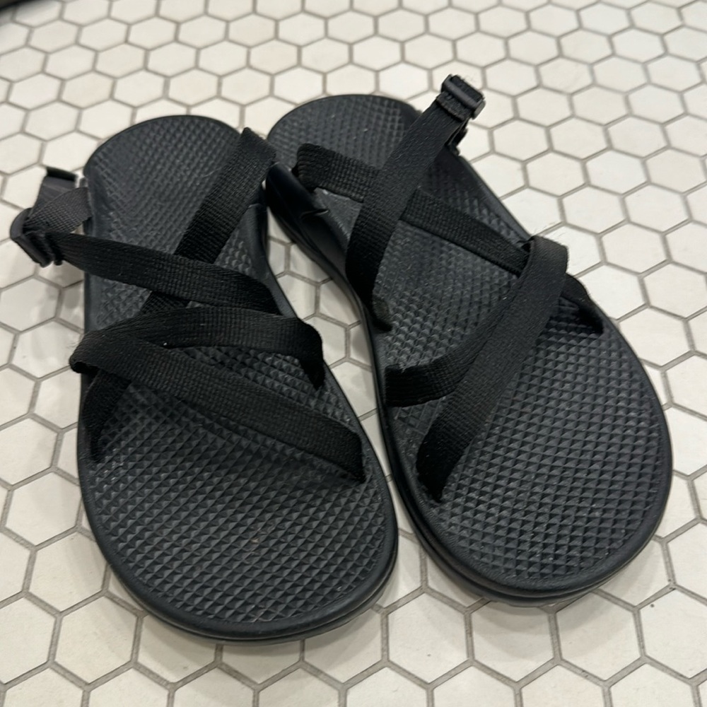 Chaco Zong X ecotread crisscross sandals